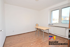 Mieszkanie 38,5 m2 z miejscem postojowym-Nowa Sól